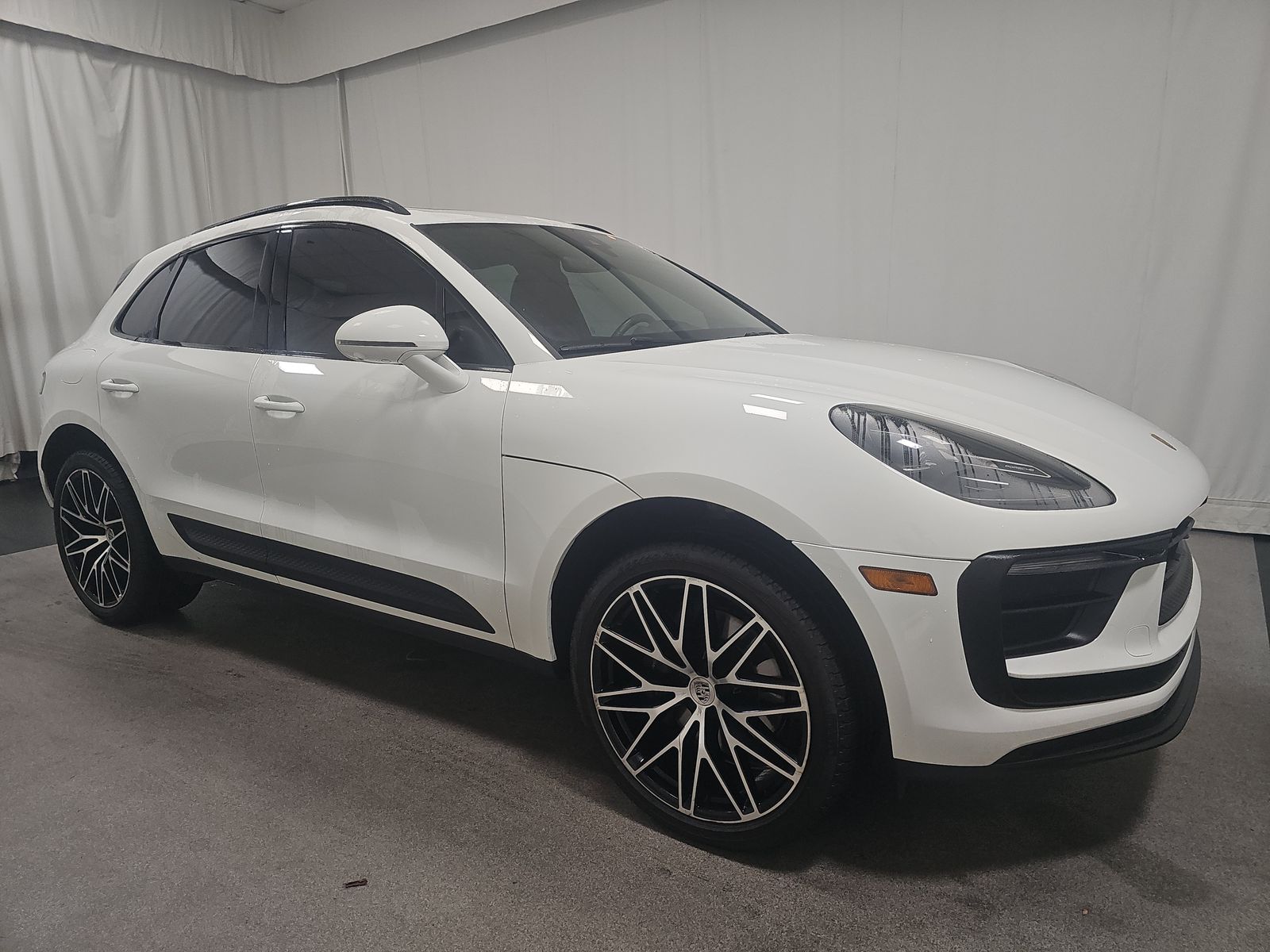 2024 Porsche Macan Base AWD