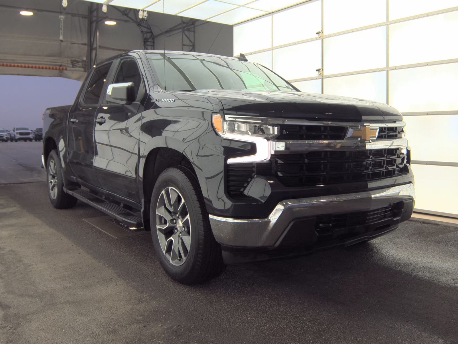 2023 Chevrolet Silverado 1500 LT AWD
