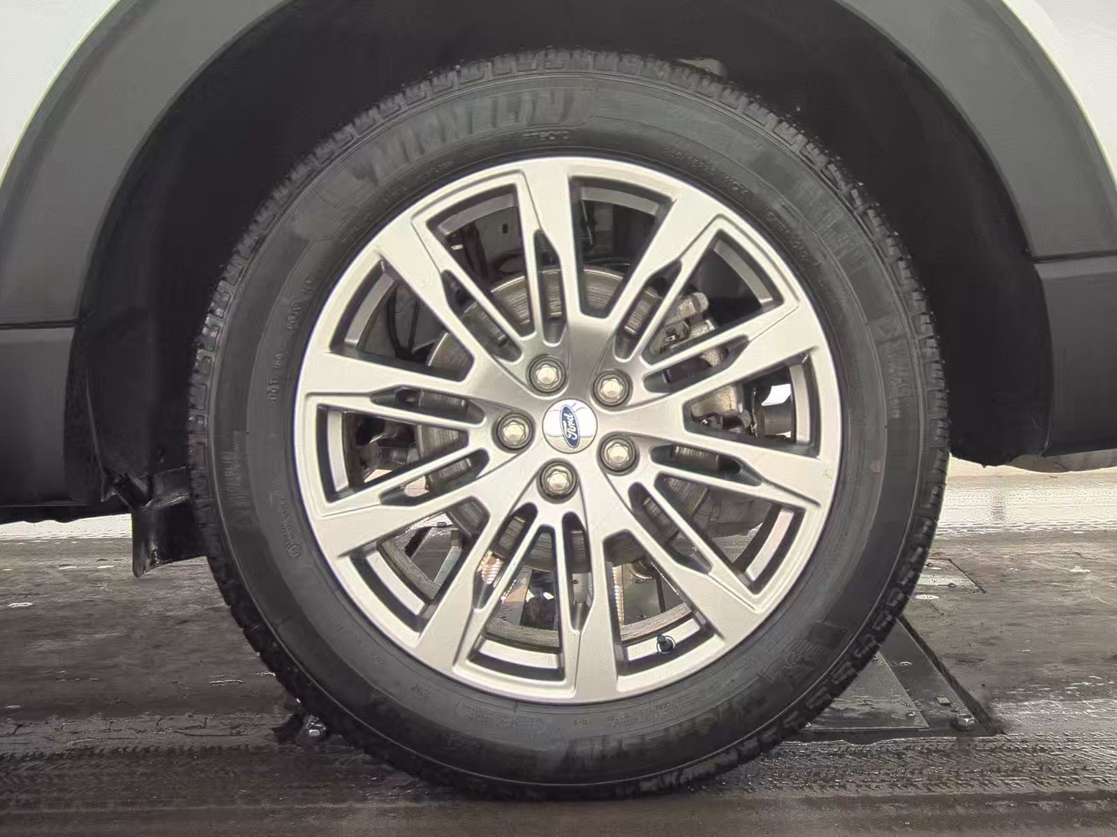 2025 Ford Explorer Platinum AWD