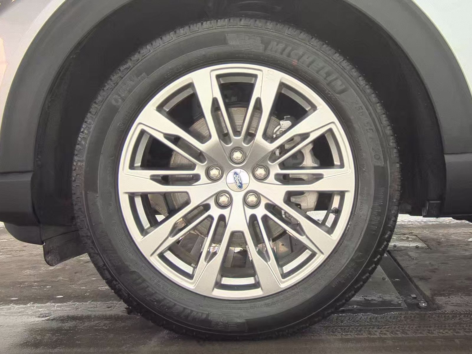 2025 Ford Explorer Platinum AWD