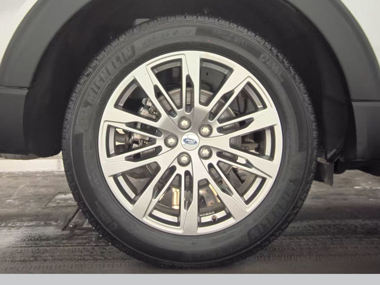 2025 Ford Explorer Platinum AWD