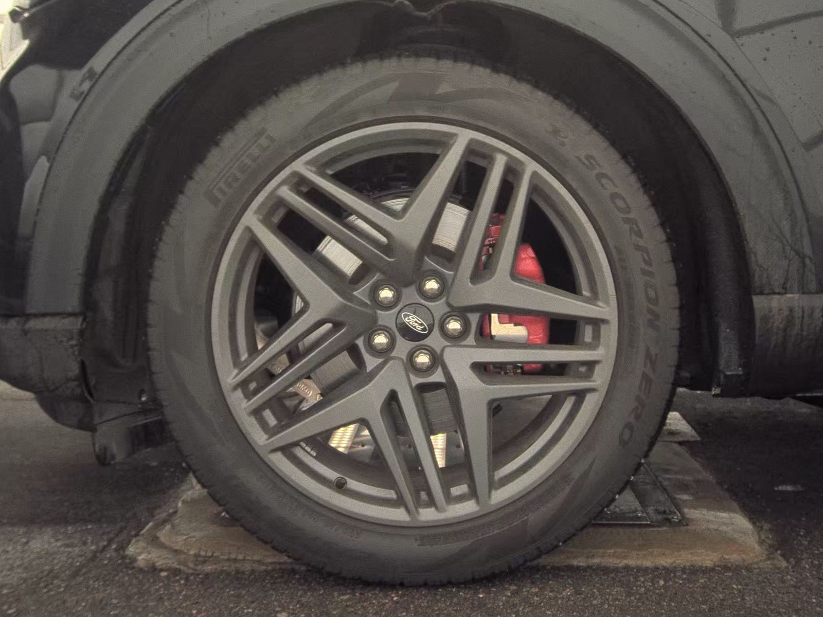 2025 Ford Explorer ST AWD