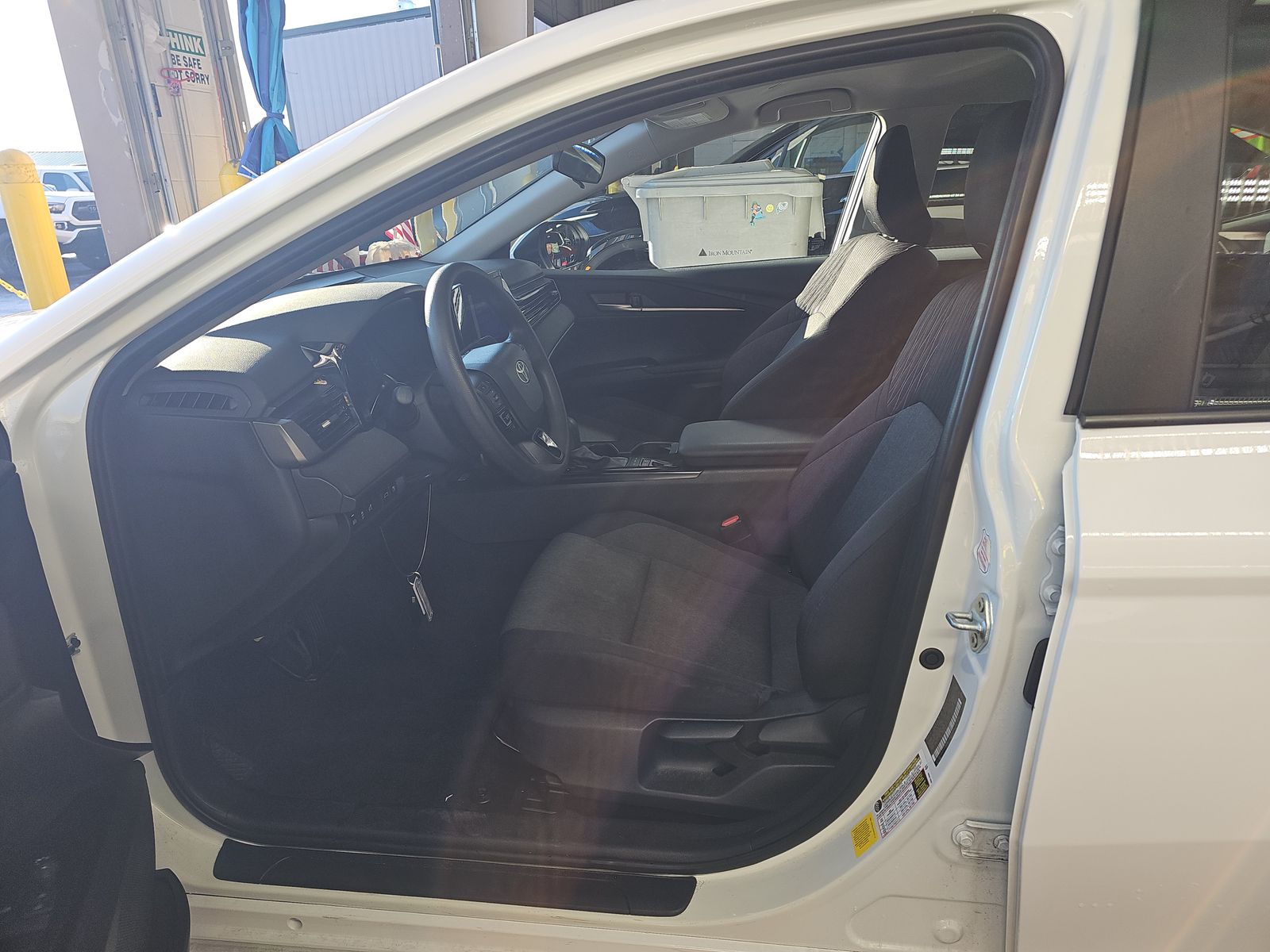 2025 Toyota Camry LE FWD