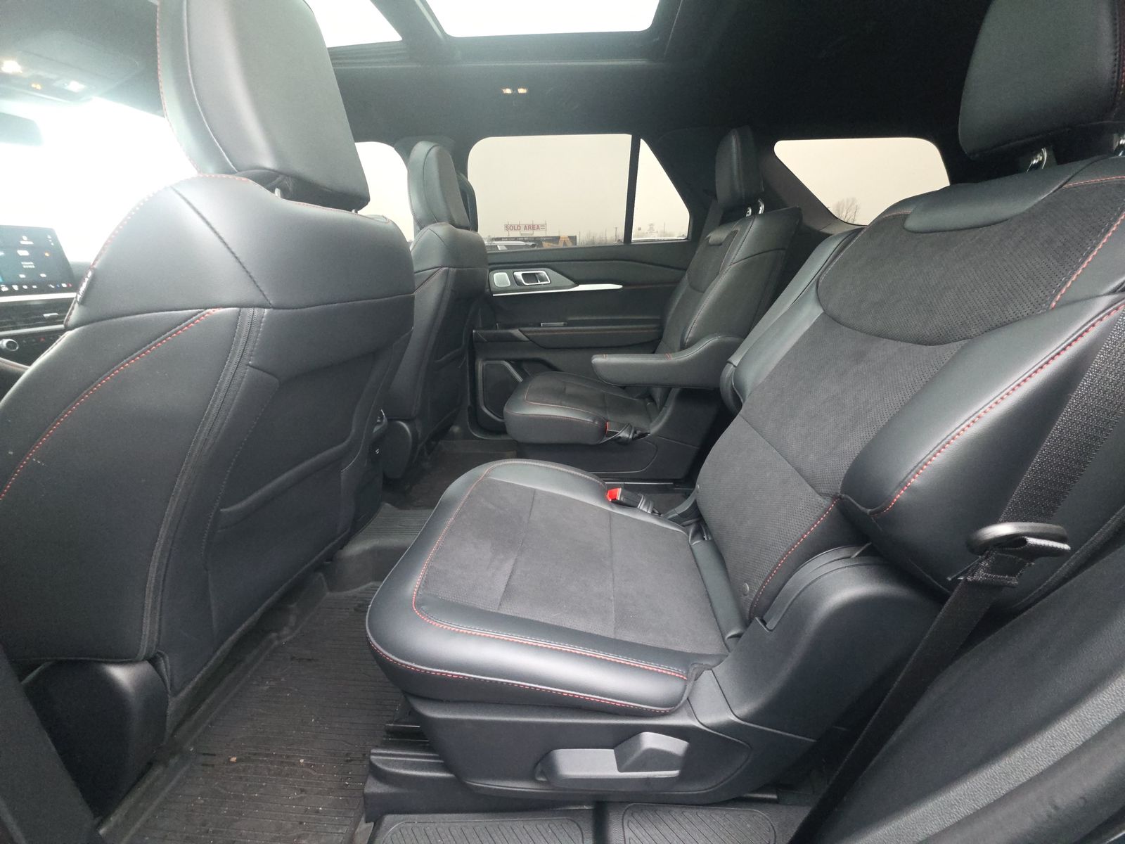 2025 Ford Explorer ST AWD