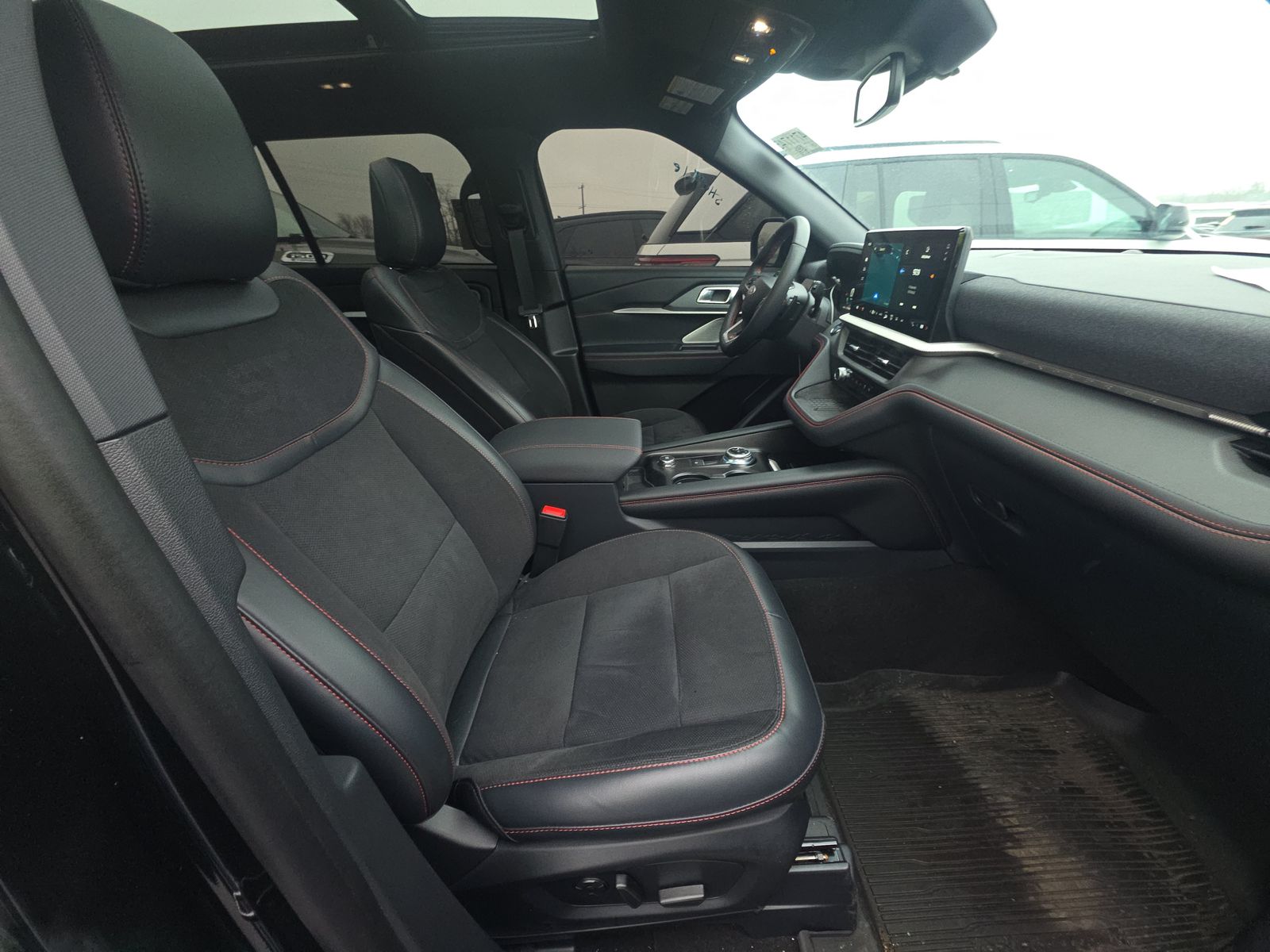 2025 Ford Explorer ST AWD