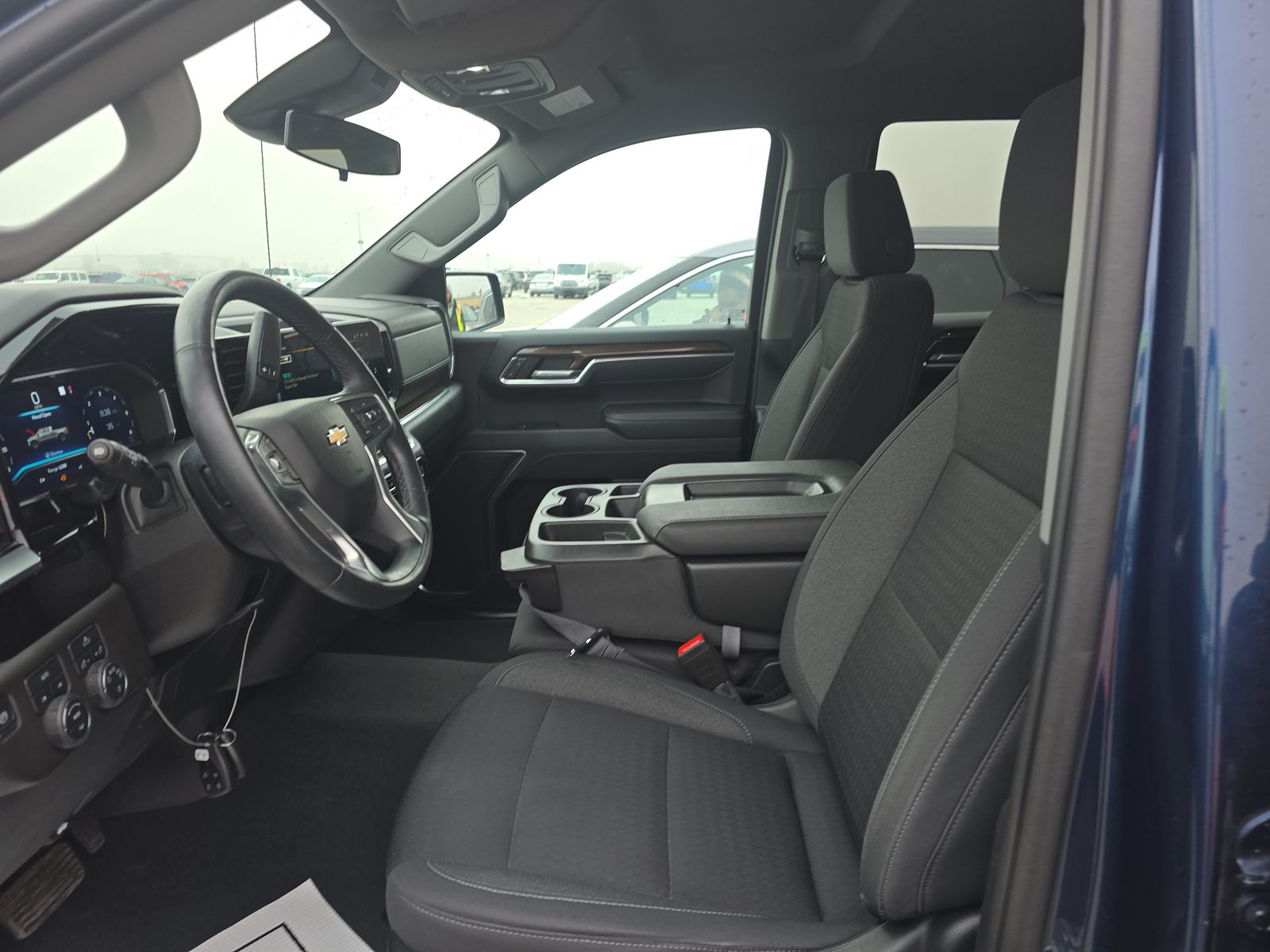 2023 Chevrolet Silverado 1500 LT AWD