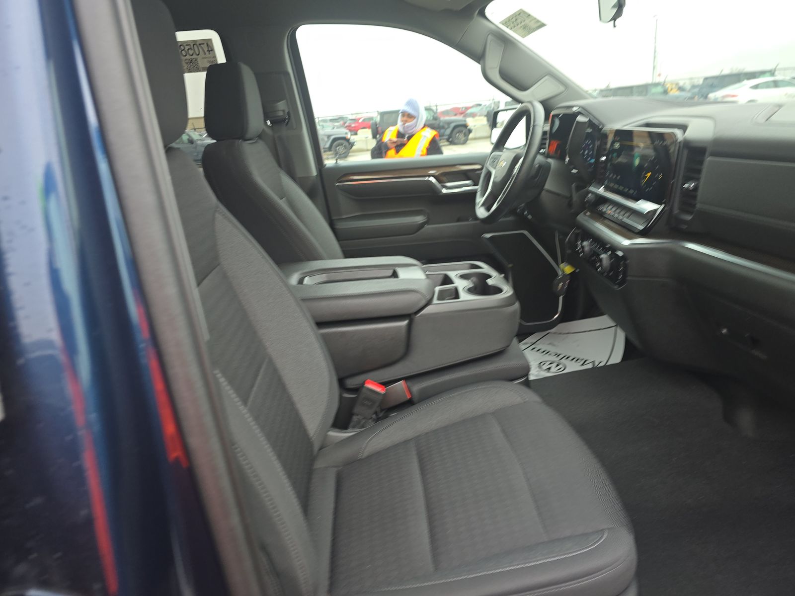 2023 Chevrolet Silverado 1500 LT AWD