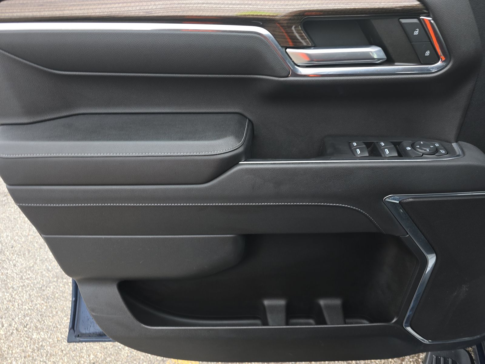 2023 Chevrolet Silverado 1500 LT AWD