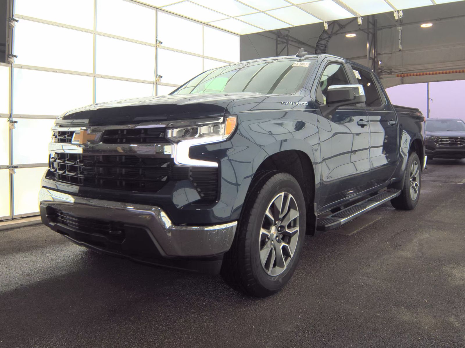 2023 Chevrolet Silverado 1500 LT AWD