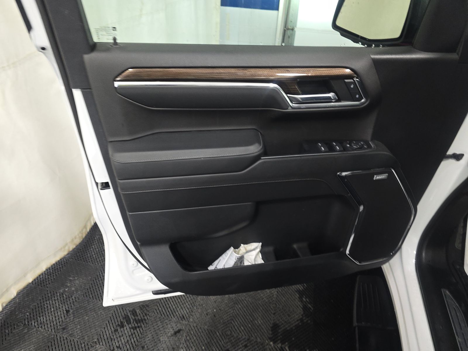 2024 Chevrolet Silverado 1500 RST AWD