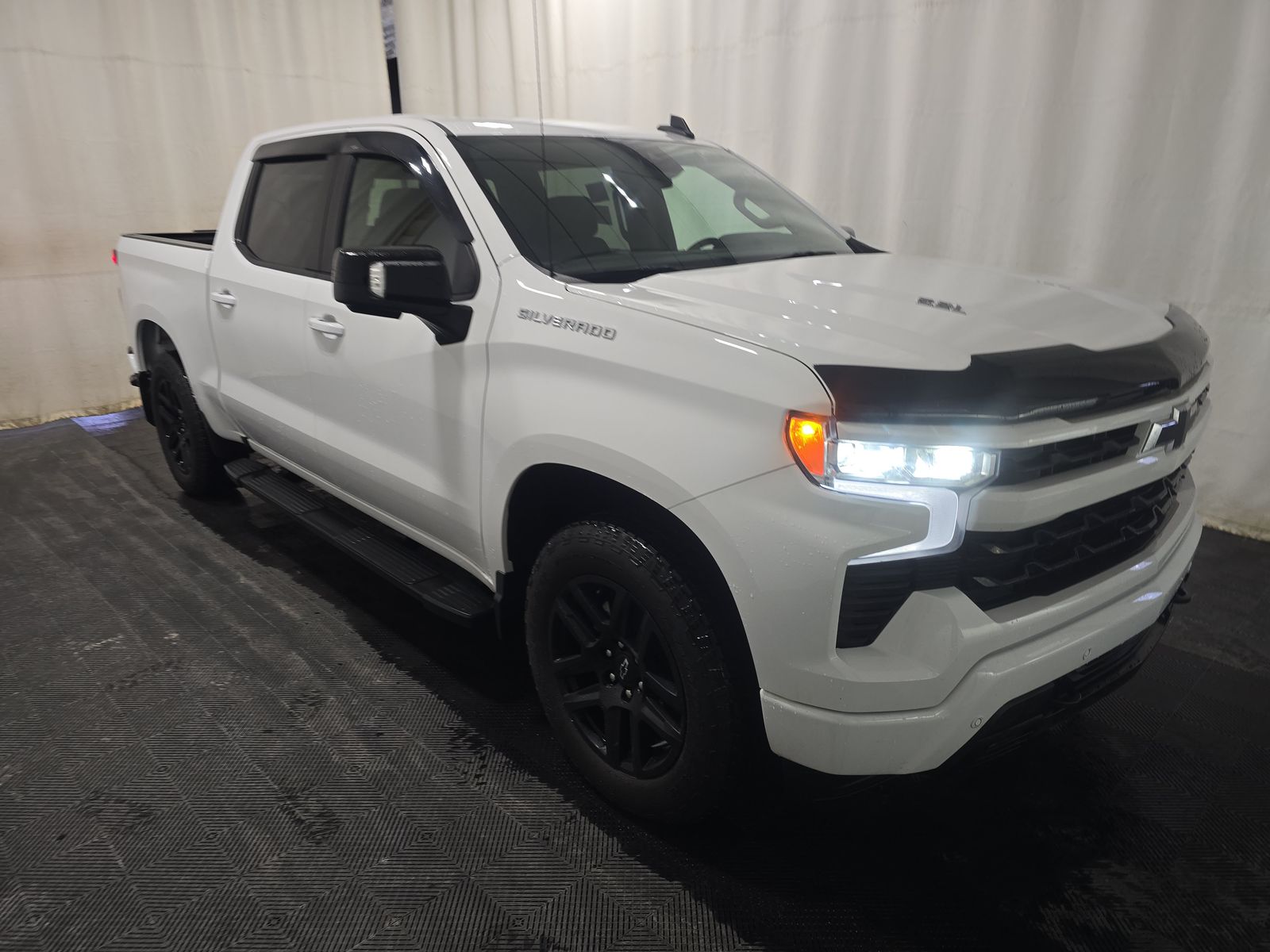2024 Chevrolet Silverado 1500 RST AWD