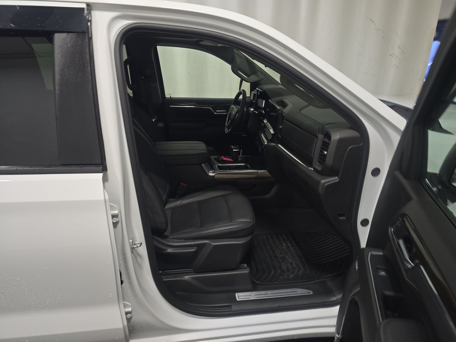 2024 Chevrolet Silverado 1500 RST AWD