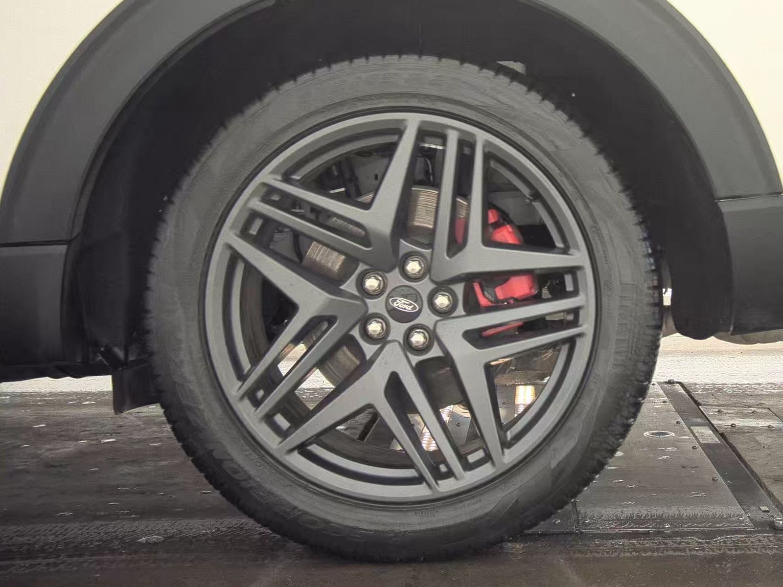 2025 Ford Explorer ST AWD