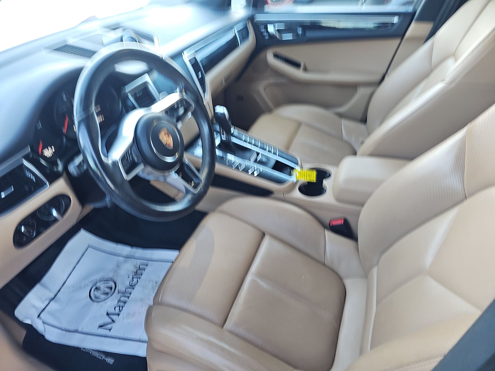 2018 Porsche Macan Base AWD