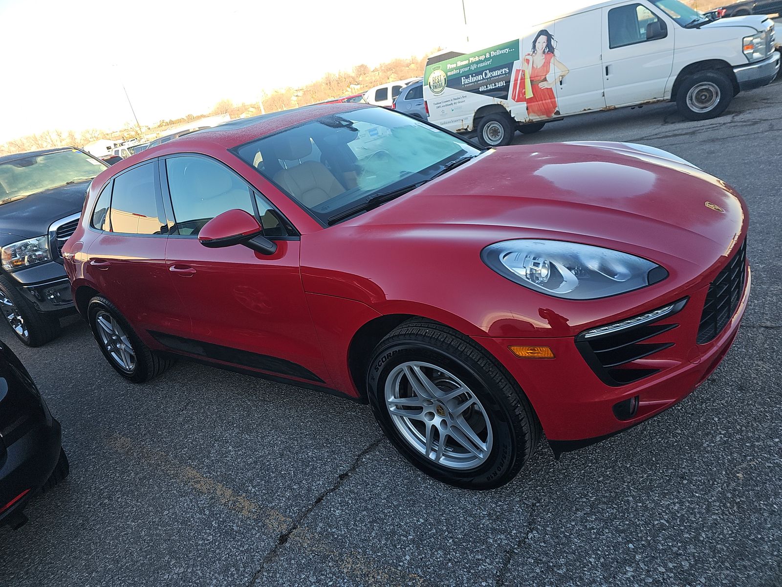 2018 Porsche Macan Base AWD