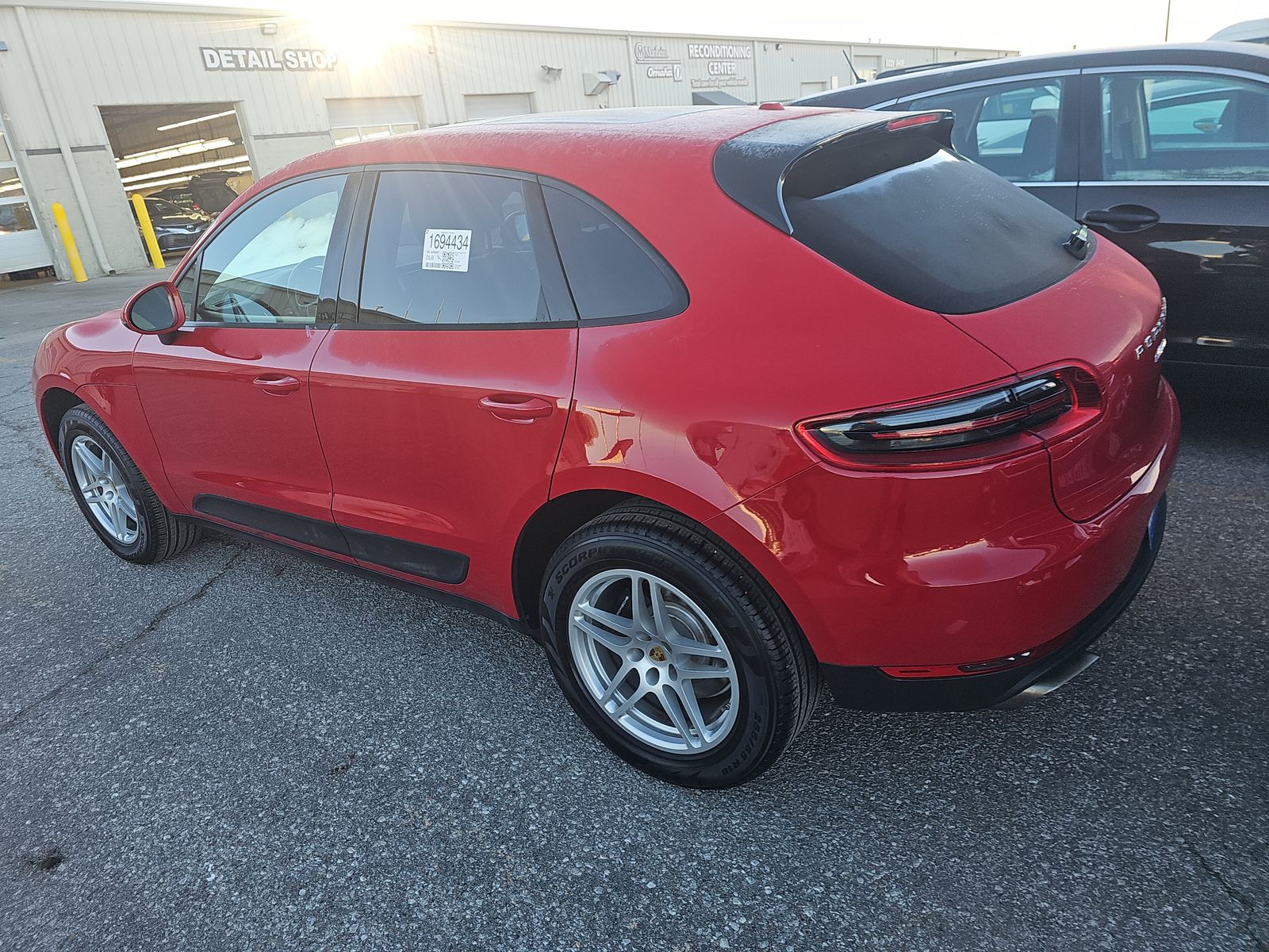 2018 Porsche Macan Base AWD