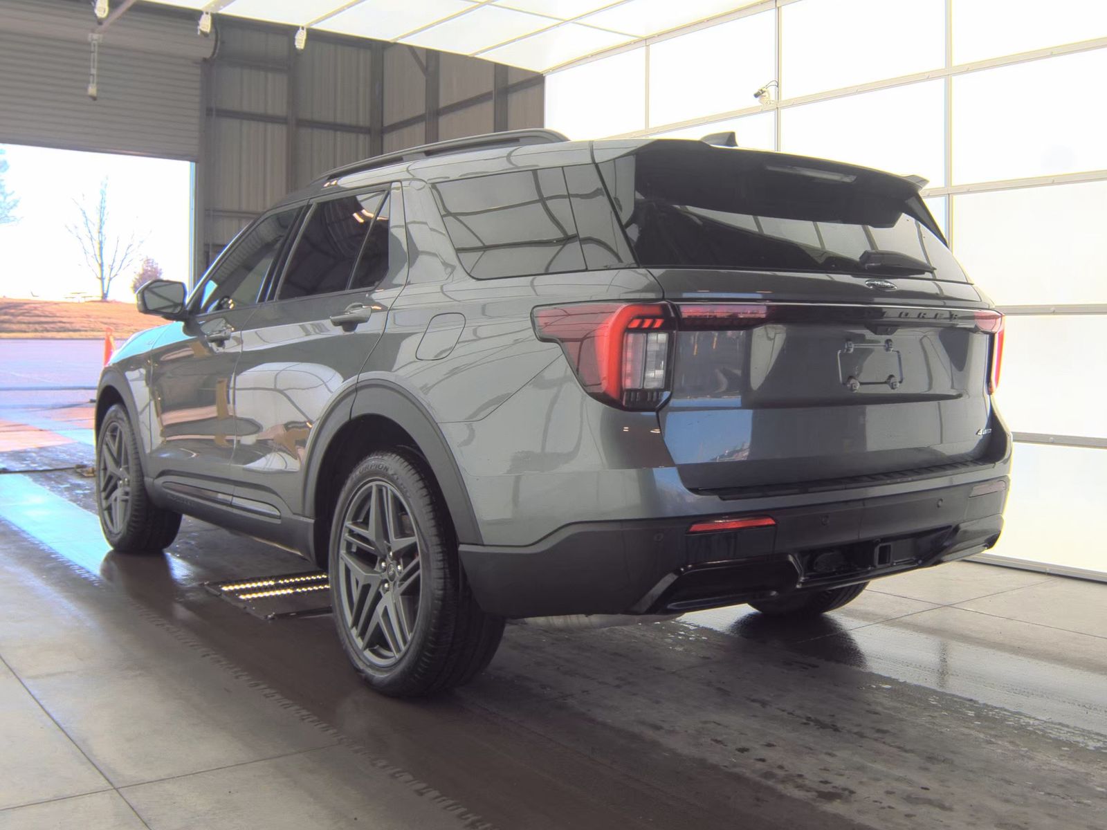 2025 Ford Explorer ST-Line AWD