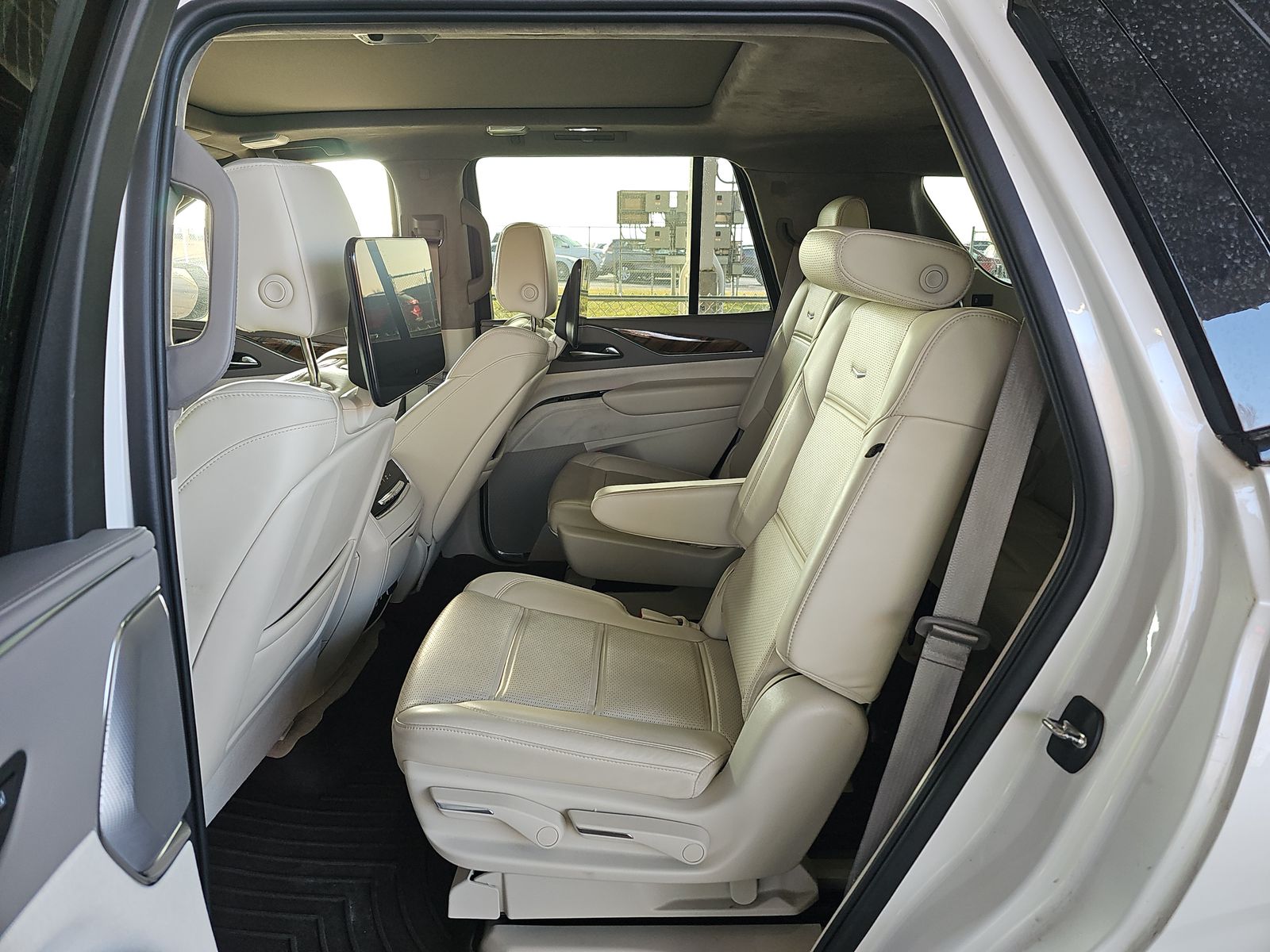 2022 Cadillac Escalade Sport Platinum AWD