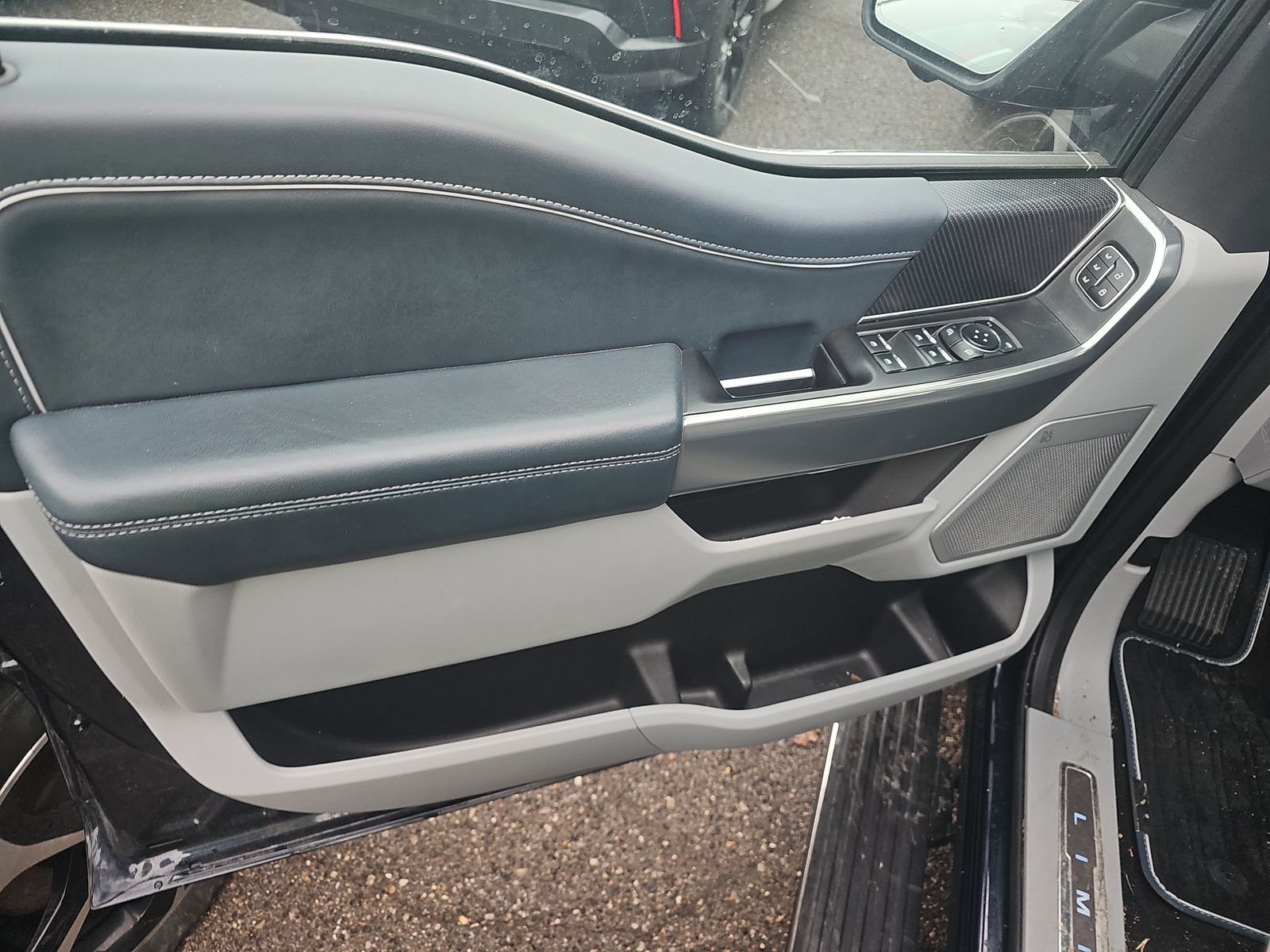 2023 Ford F-150 Hybrid Limited AWD