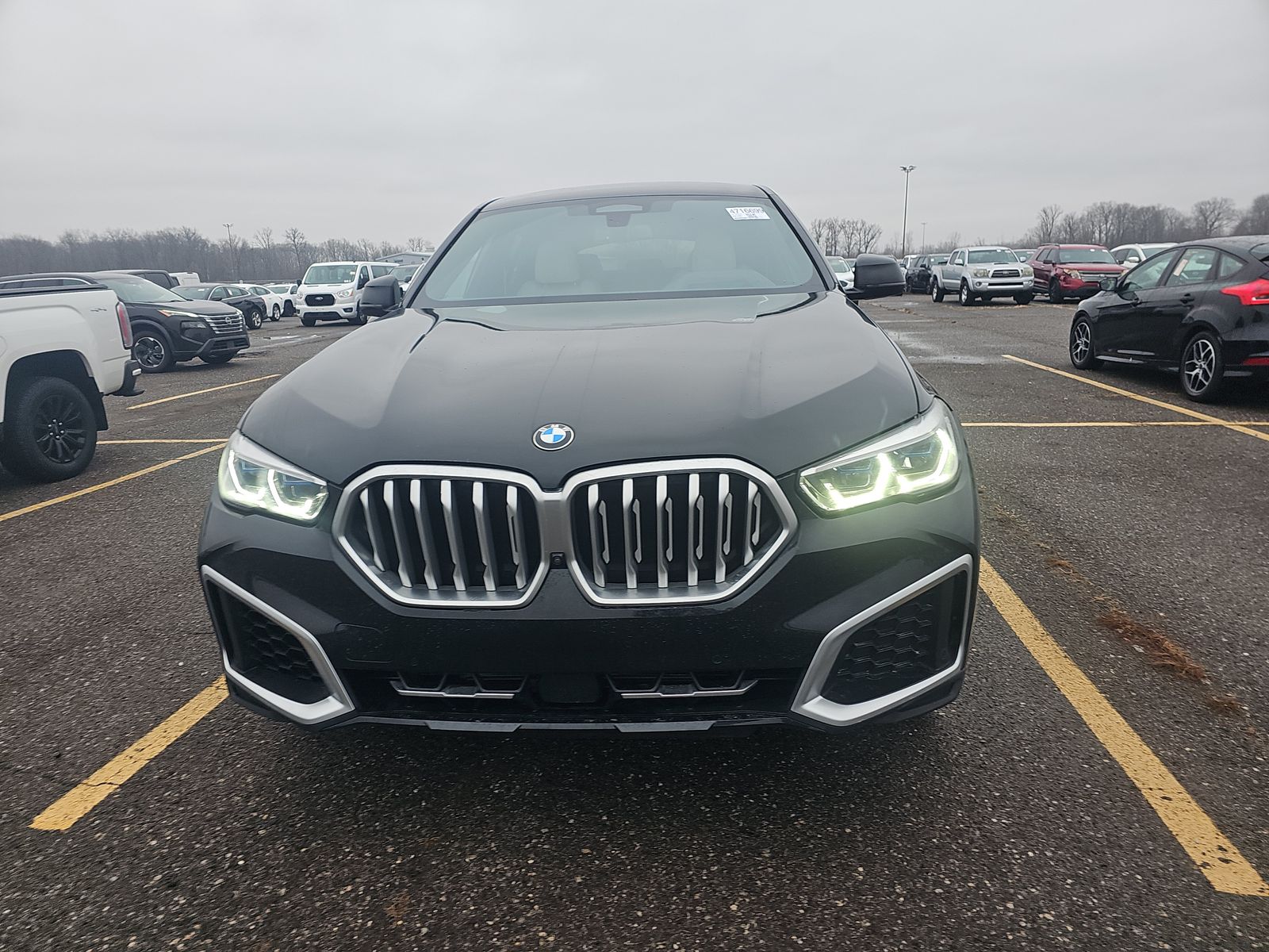 2022 BMW X6 xDrive40i AWD