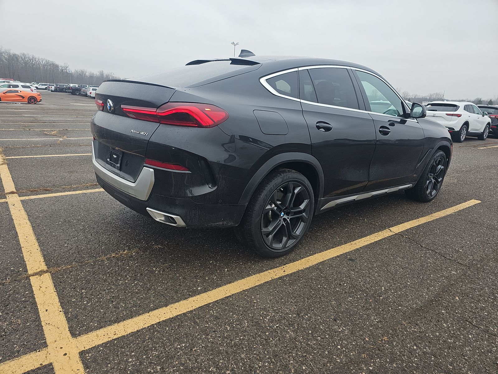 2022 BMW X6 xDrive40i AWD