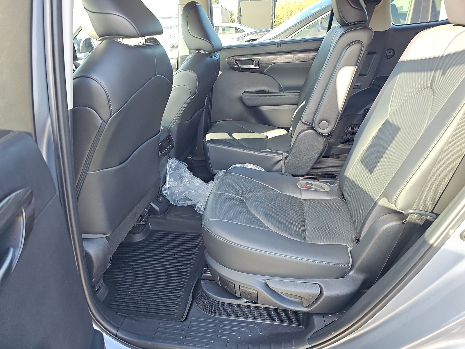 2023 Toyota Highlander Hybrid Limited AWD