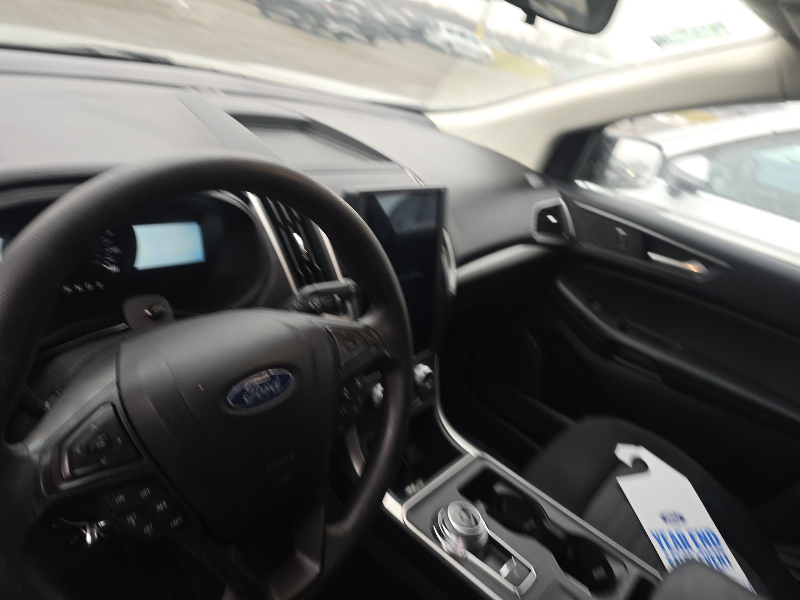 2023 Ford Edge SE AWD