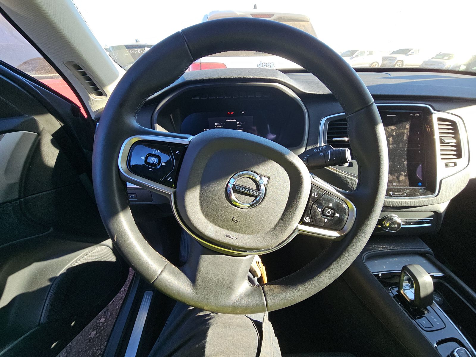 2025 Volvo XC90 B5 Core AWD