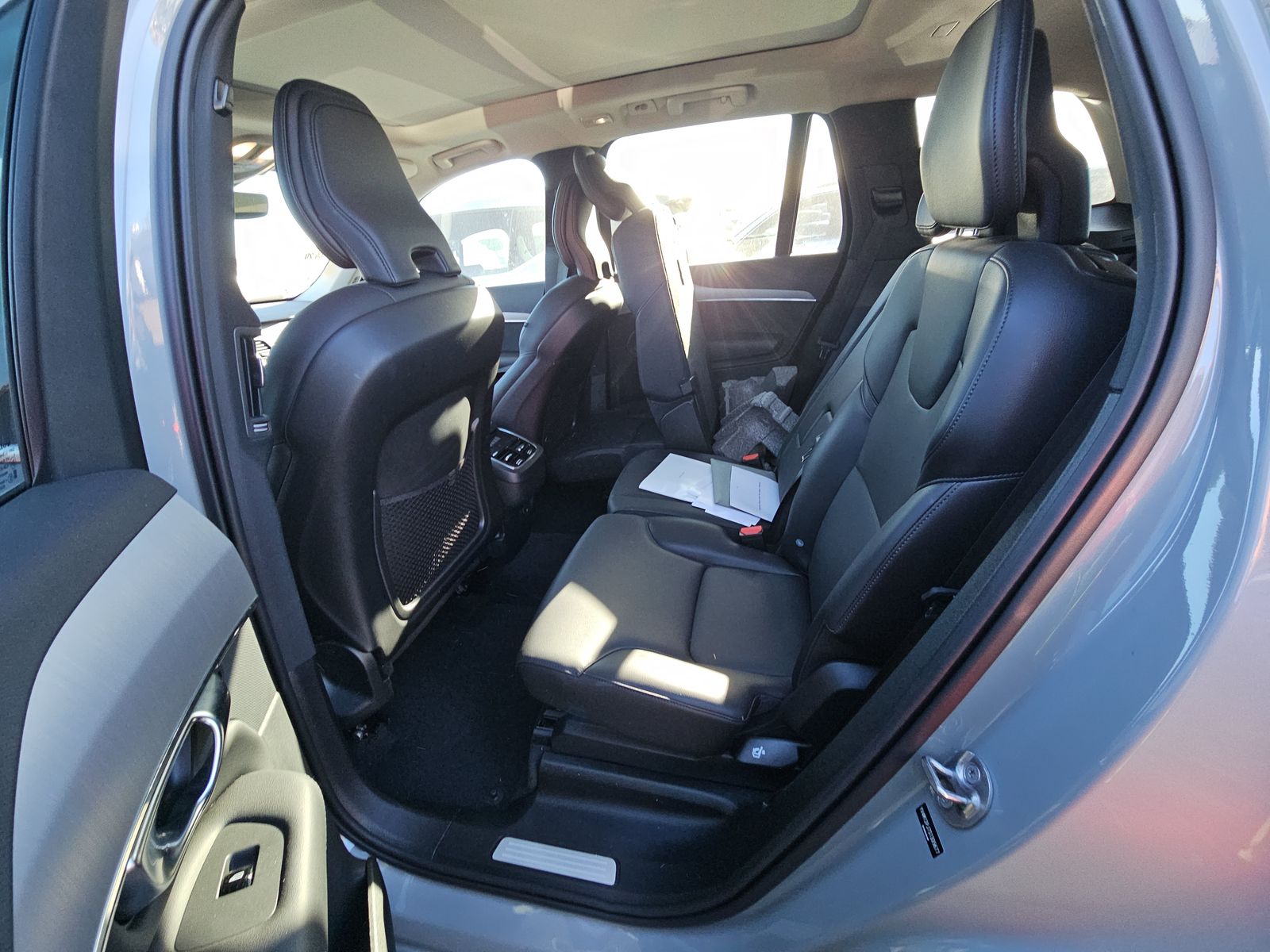 2025 Volvo XC90 B5 Core AWD