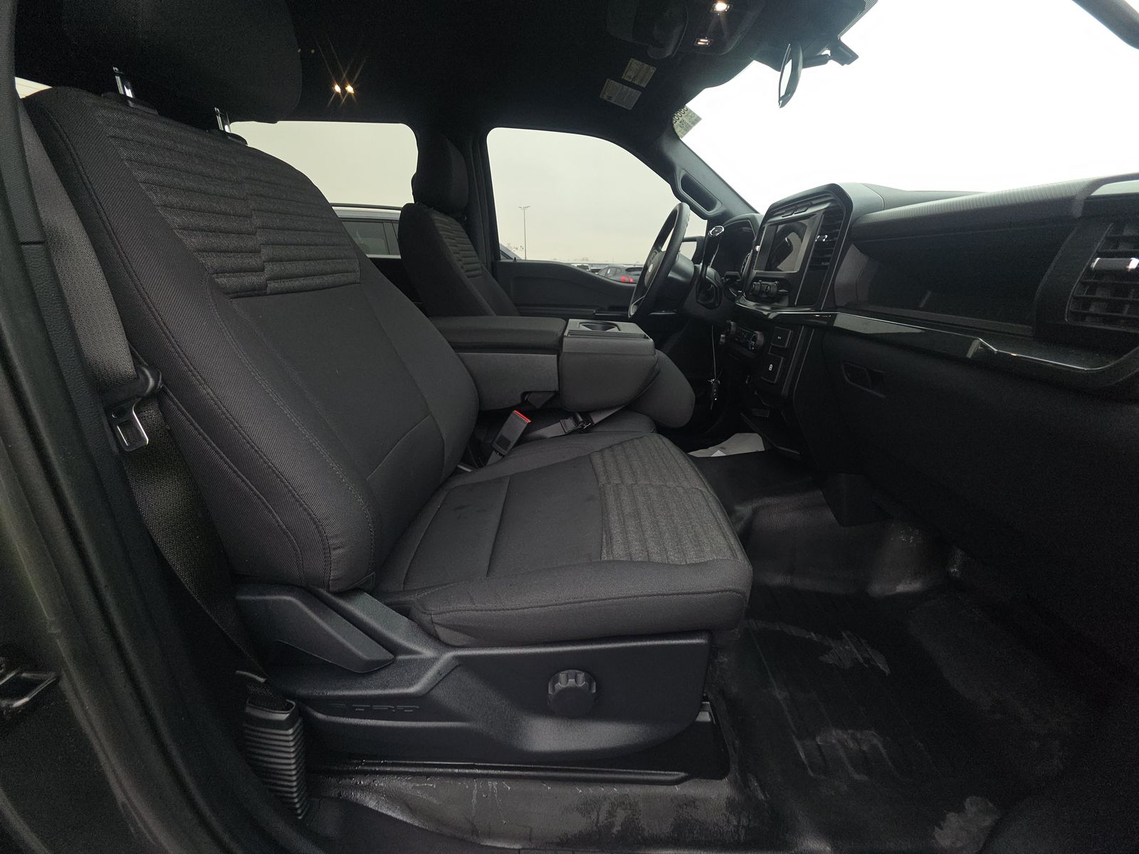 2022 Ford F-150 XL AWD