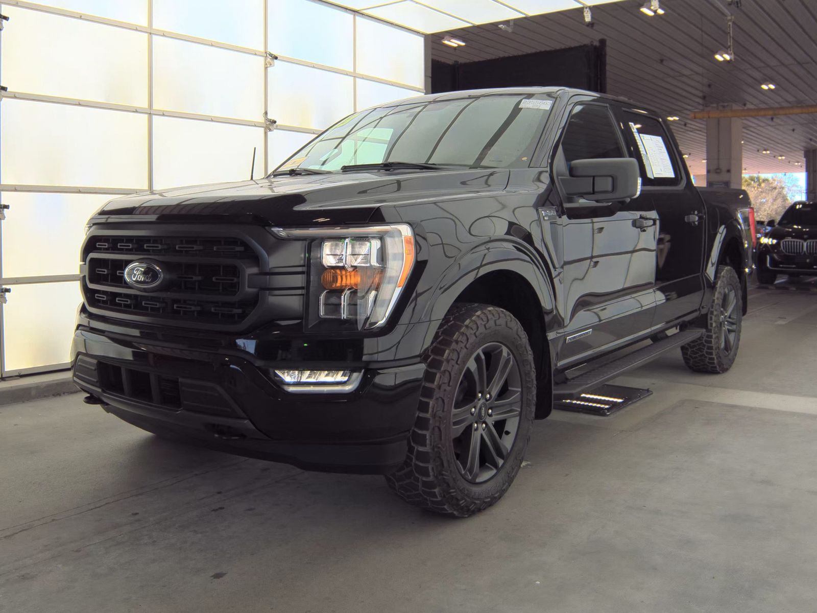 2023 Ford F-150 Hybrid XLT AWD