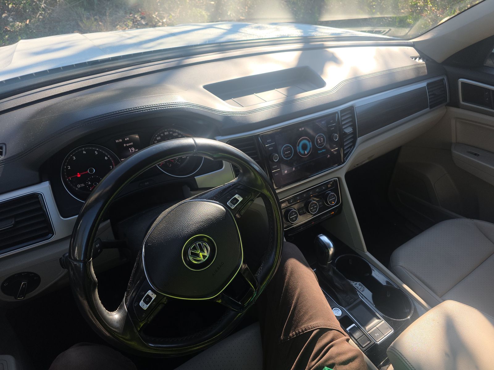 2018 Volkswagen Atlas 2.0T SEL FWD