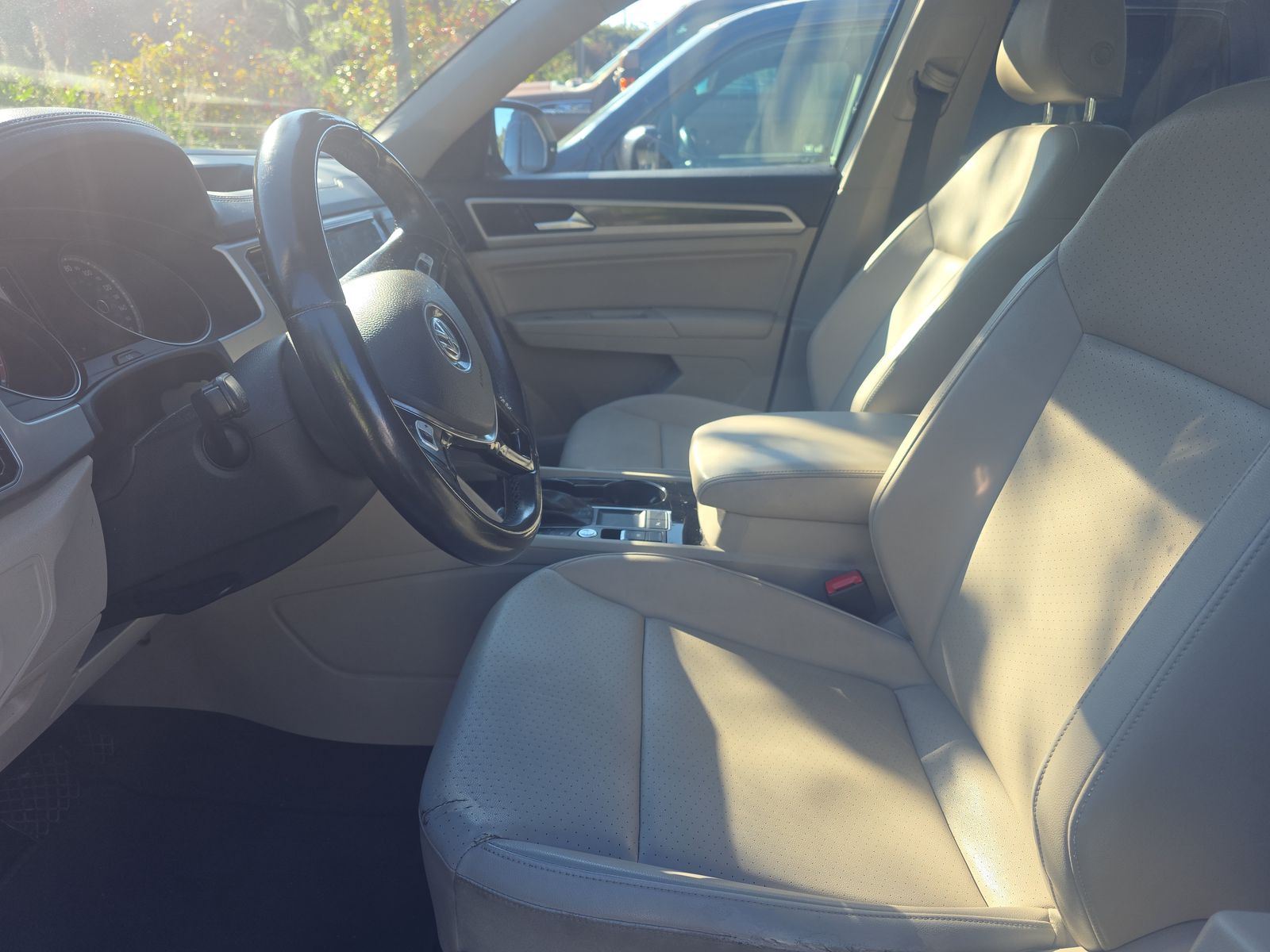 2018 Volkswagen Atlas 2.0T SEL FWD