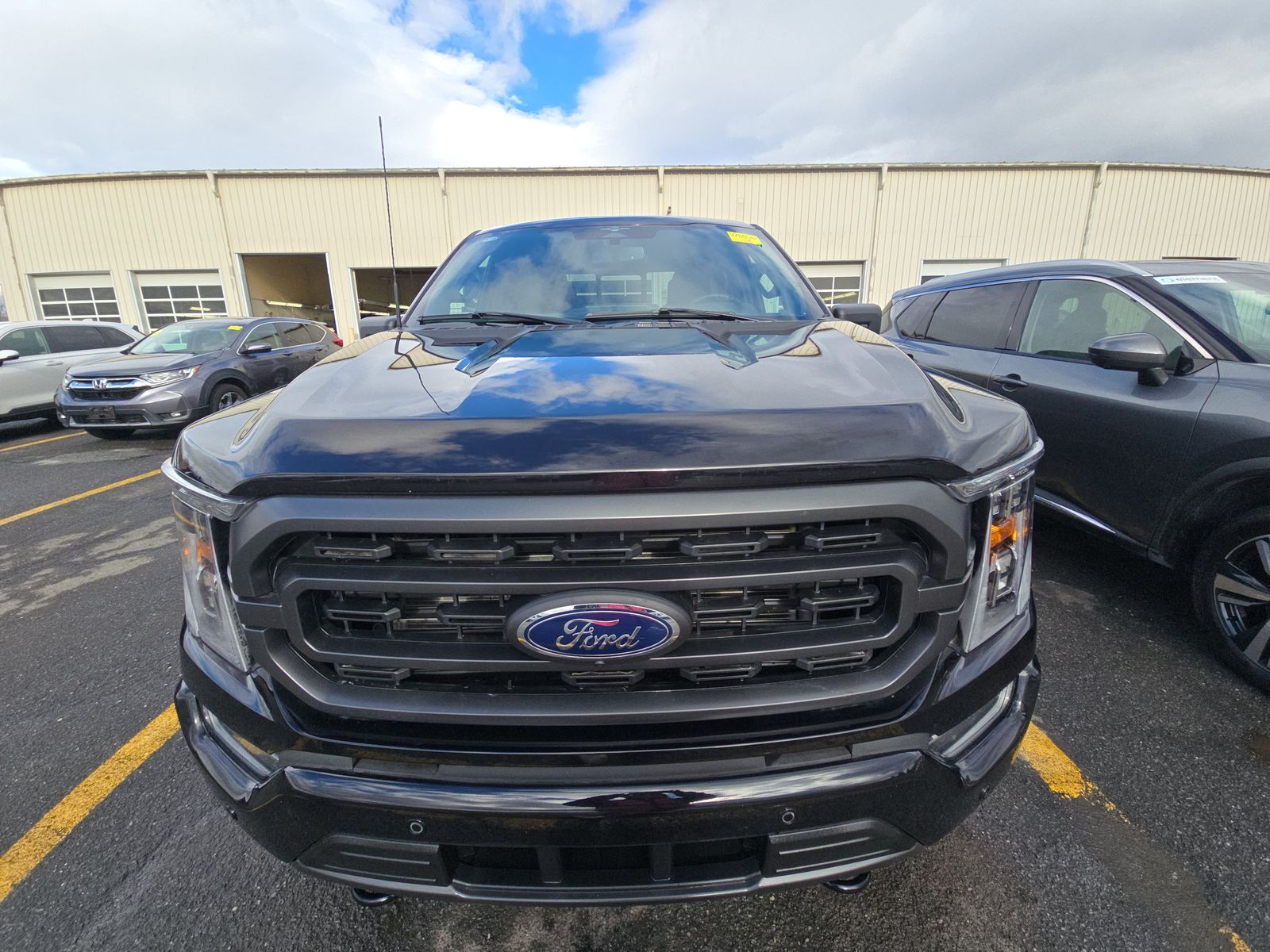 2023 Ford F-150 XLT AWD