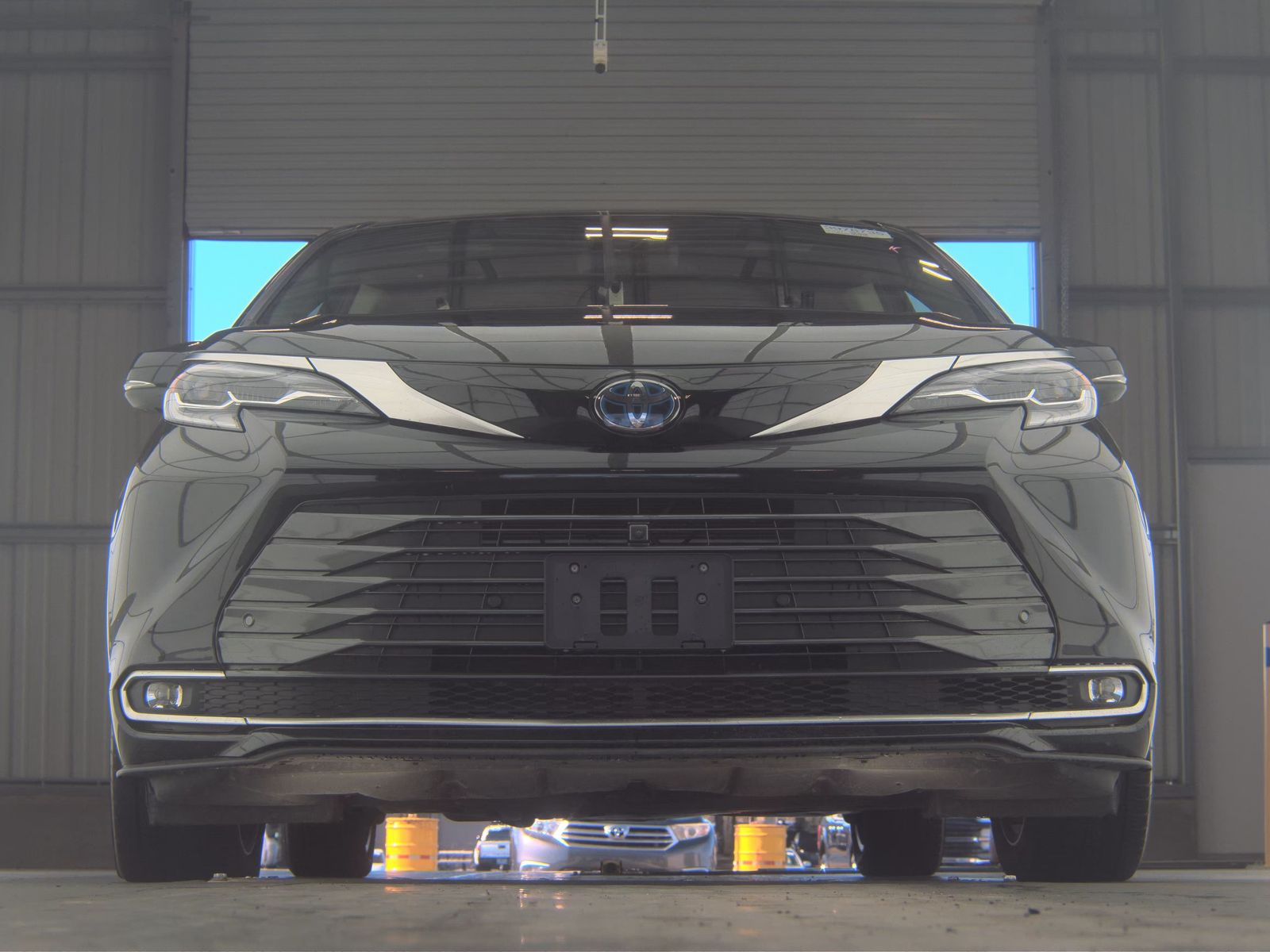 2023 Toyota Sienna Platinum FWD