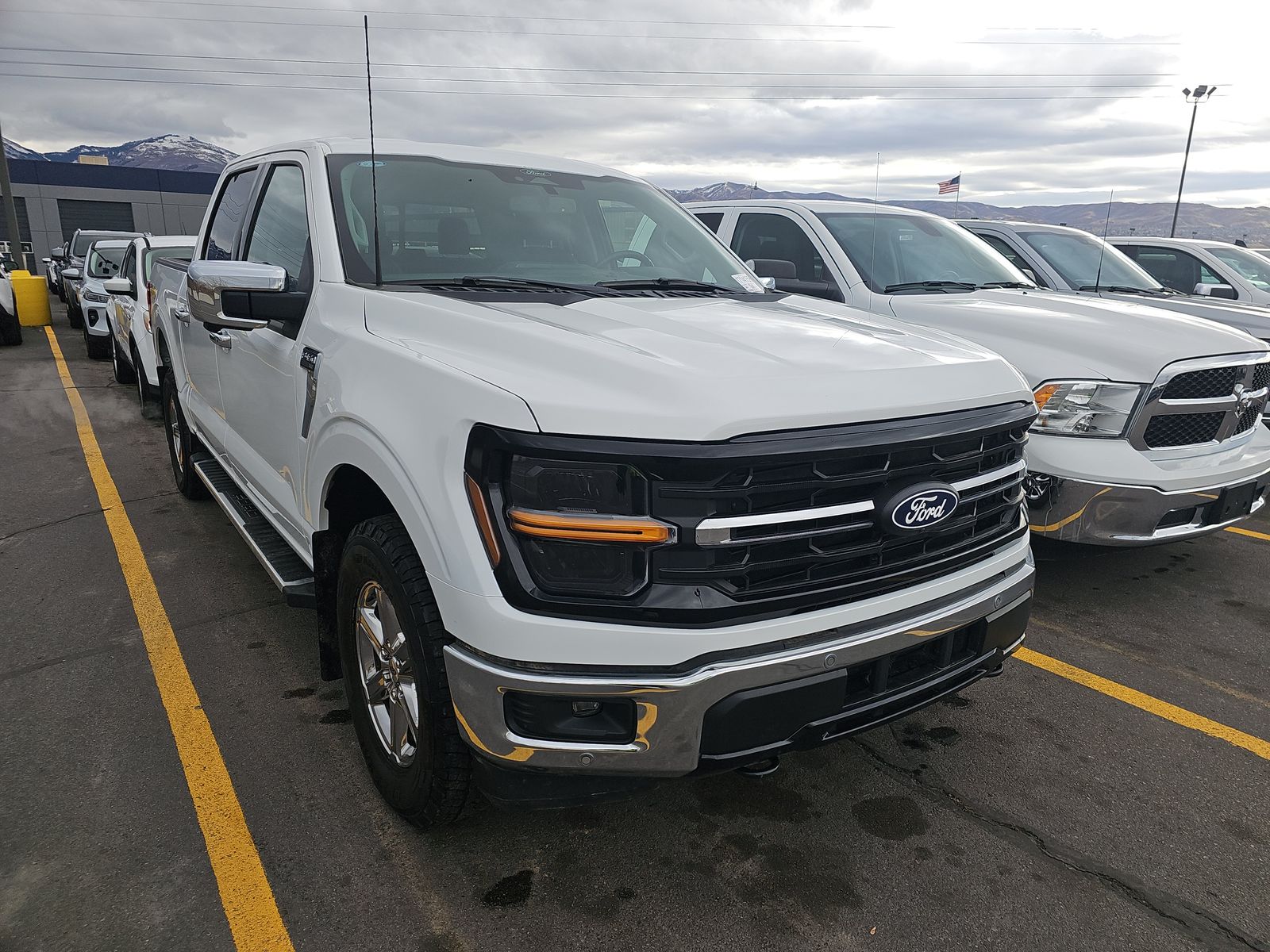 2024 Ford F-150 XLT AWD