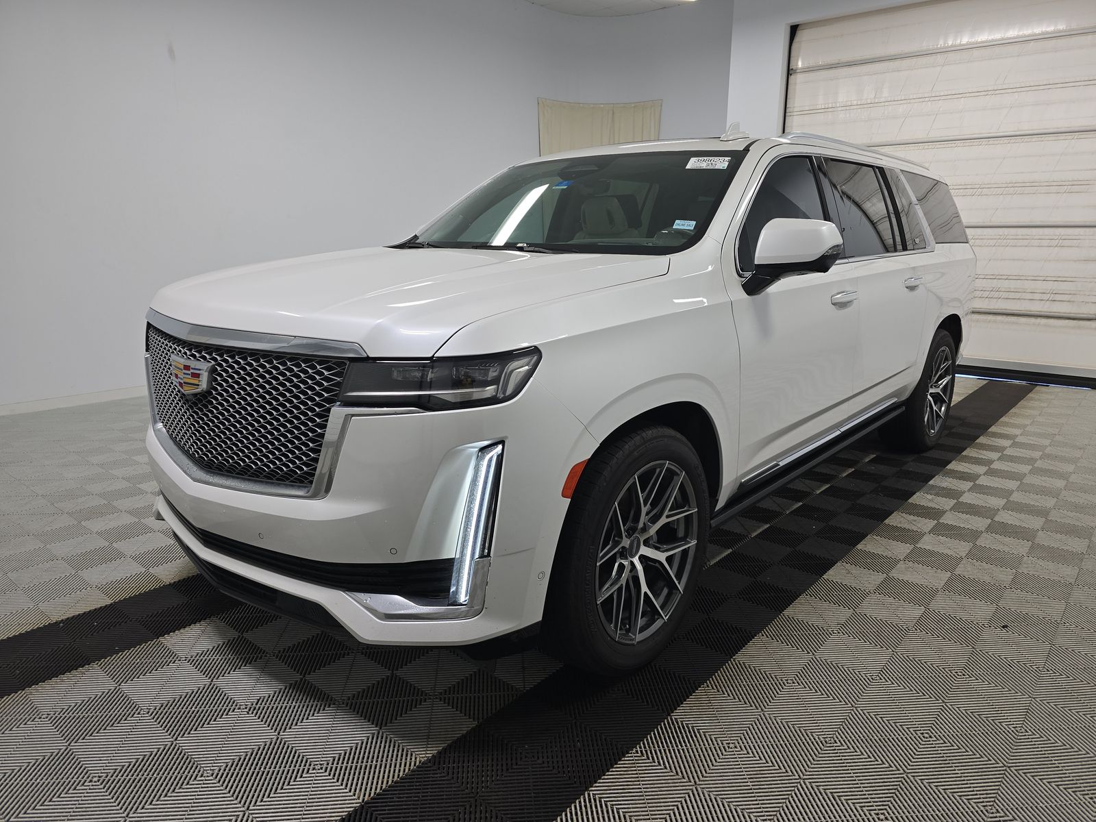 2023 Cadillac Escalade ESV Premium Luxury Platinum's photo