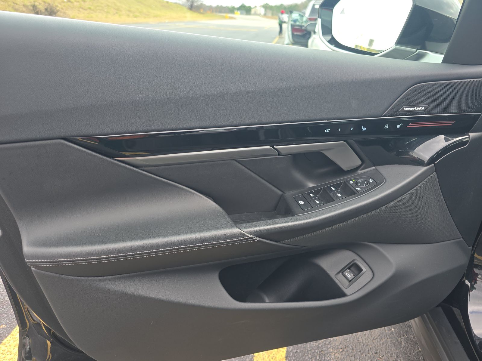 2025 BMW 5 Series 530i RWD