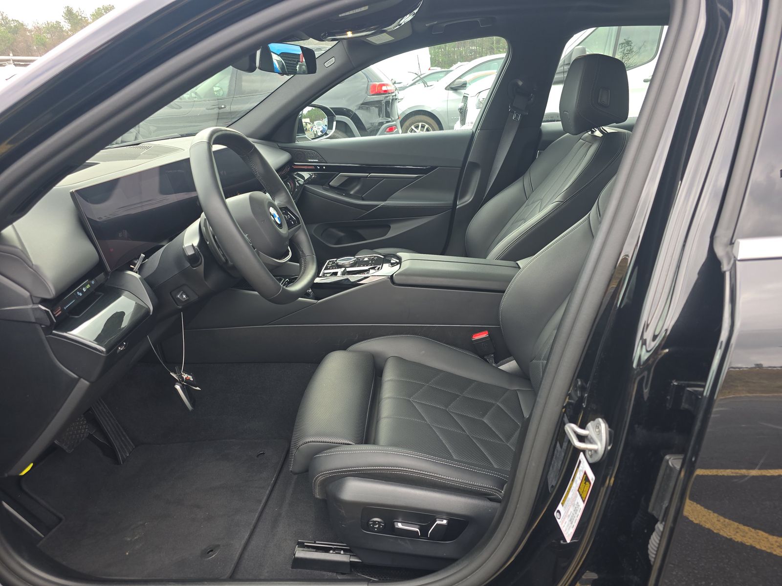 2025 BMW 5 Series 530i RWD