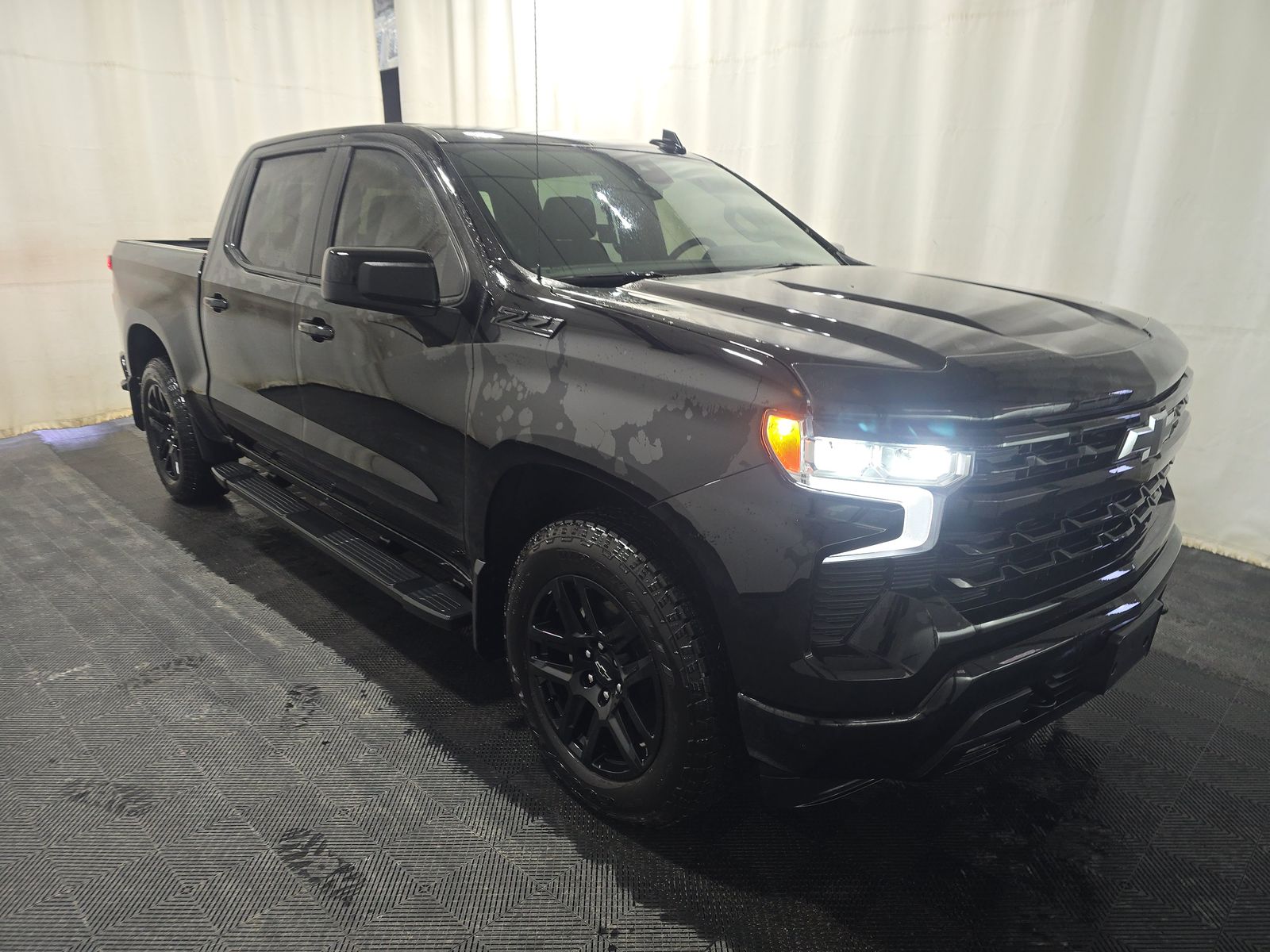 2025 Chevrolet Silverado 1500 RST AWD