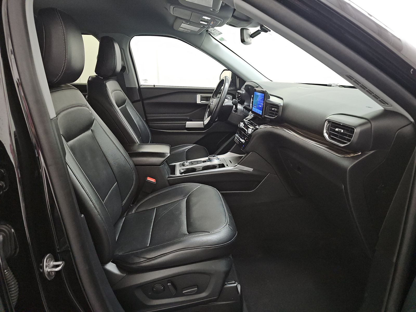 FORD EXPLORER - 9