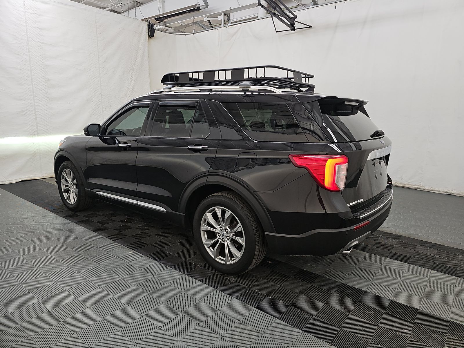 FORD EXPLORER - 7