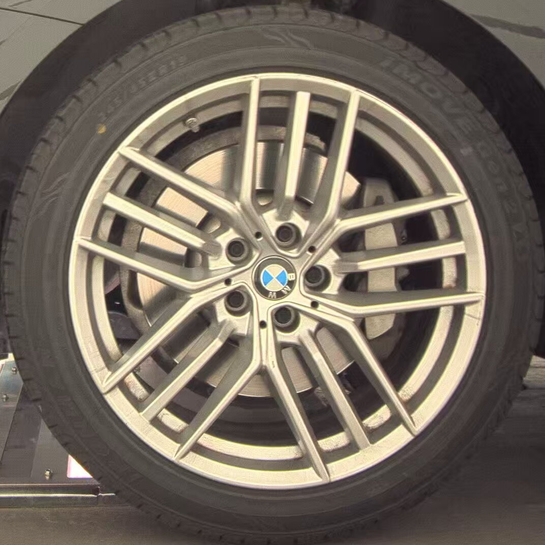 2025 BMW 5 Series 530i RWD