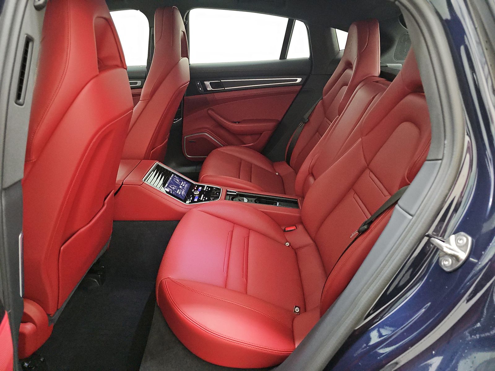 2023 Porsche Panamera 4 Platinum Edition AWD