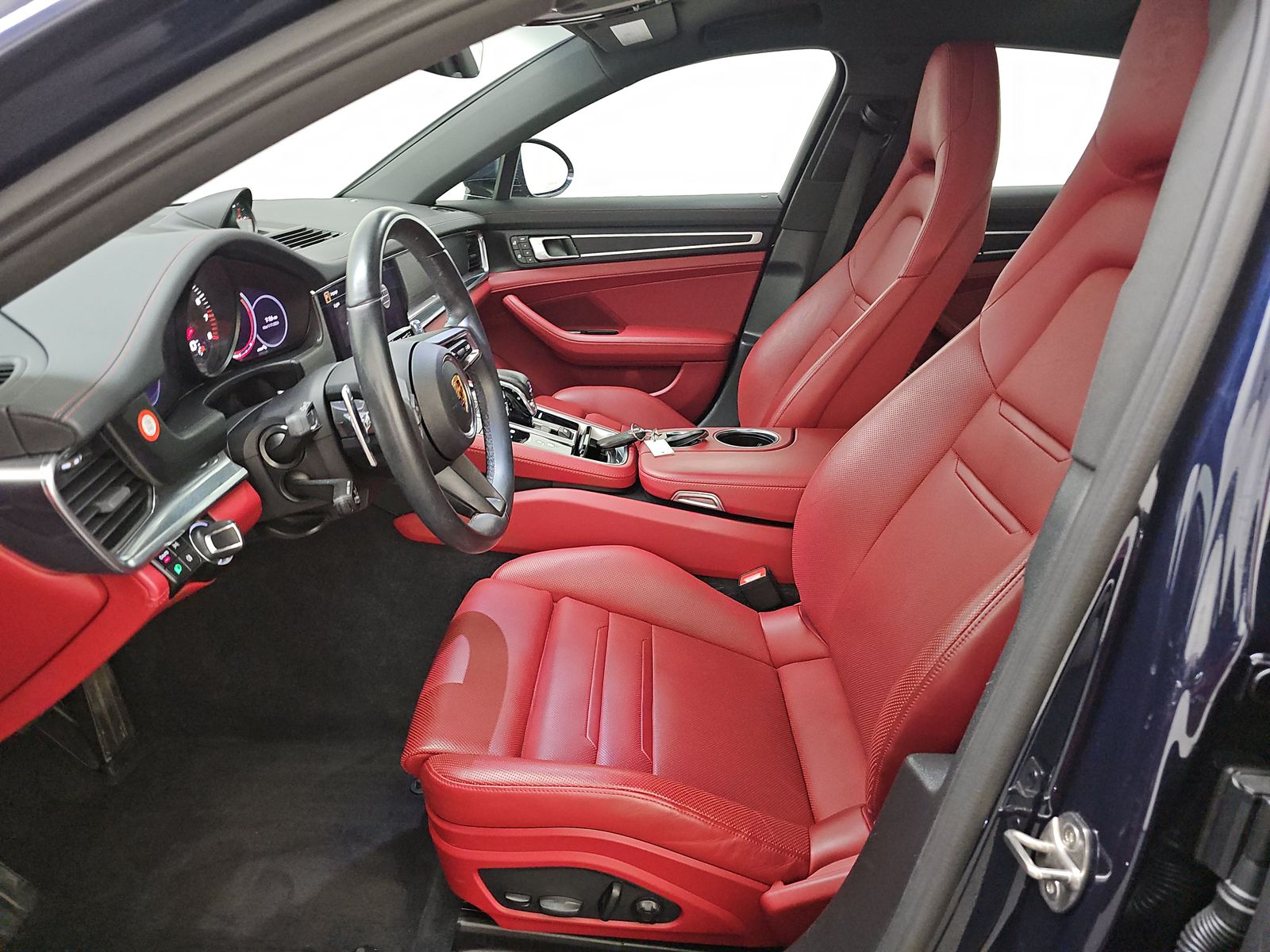 2023 Porsche Panamera 4 Platinum Edition AWD