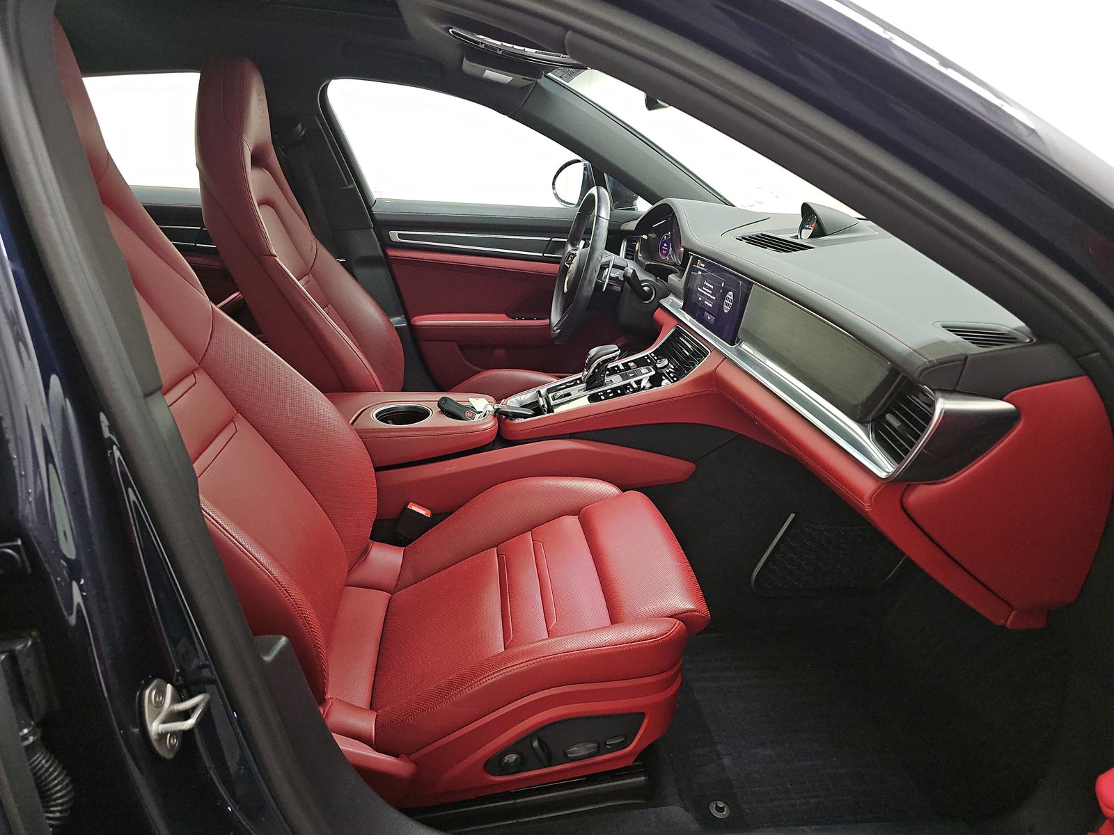 2023 Porsche Panamera 4 Platinum Edition AWD