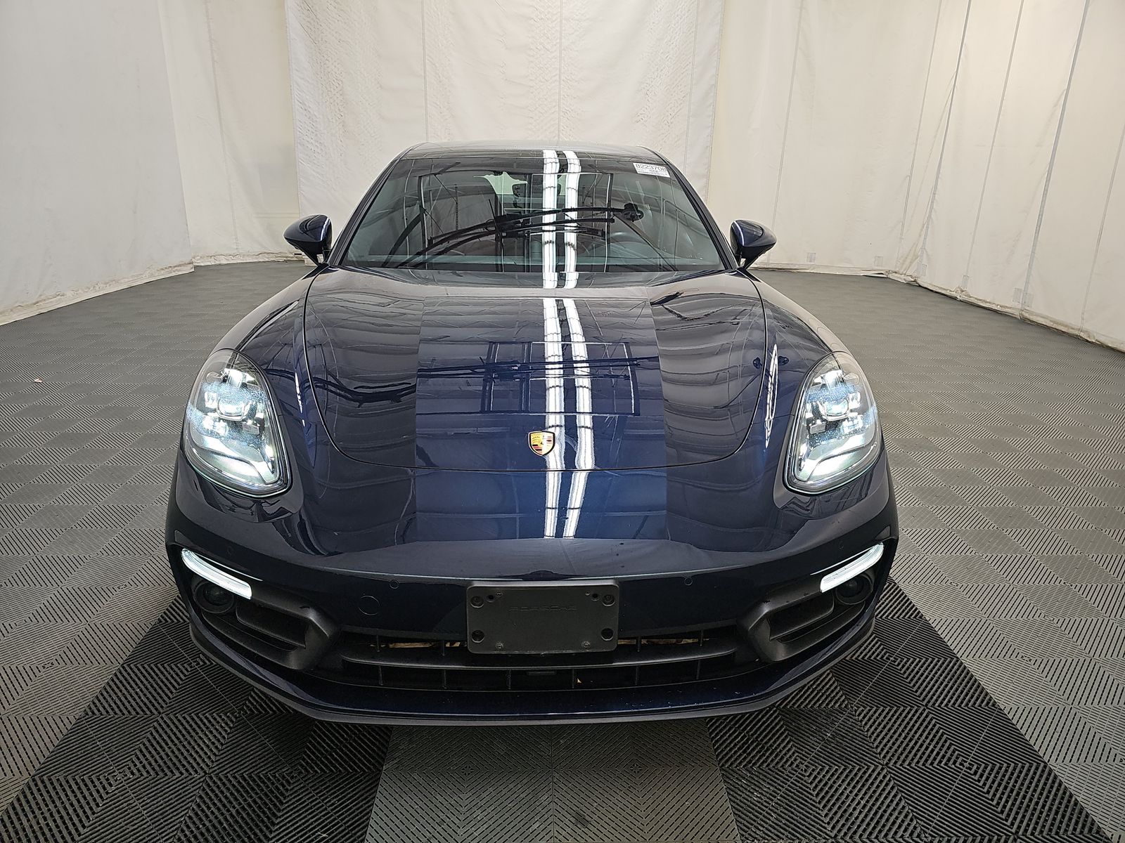 2023 Porsche Panamera 4 Platinum Edition AWD