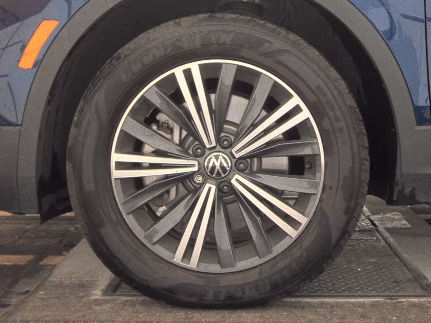 2024 Volkswagen Tiguan 2.0T Wolfsburg Edition FWD