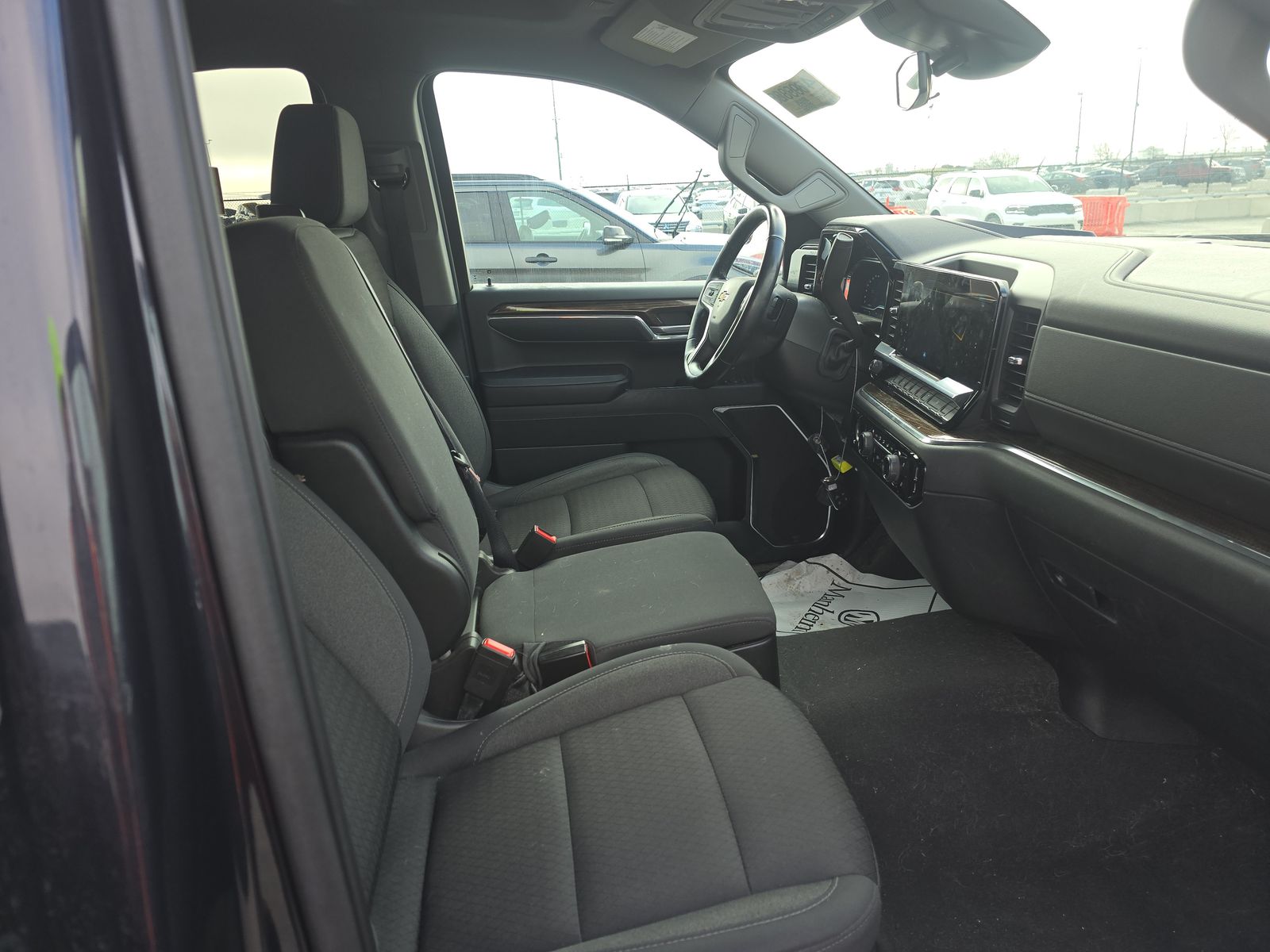 2023 Chevrolet Silverado 1500 LT AWD