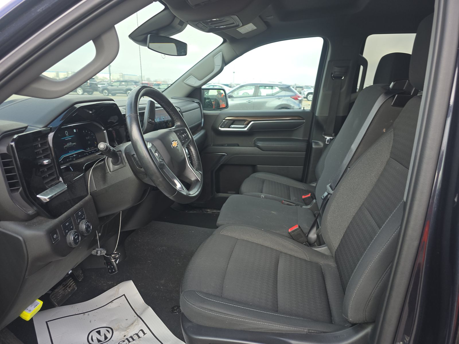 2023 Chevrolet Silverado 1500 LT AWD